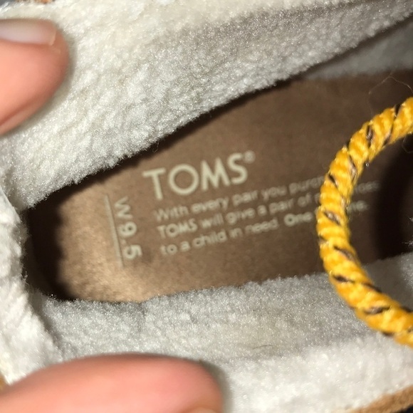 Toms Heeled Wedge Booties - Picture 7 of 10